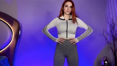 Kait was born on November 1, 1990, in New York, United States, and was brought up along with her family relatives, and friends. . Amouranth gonewild